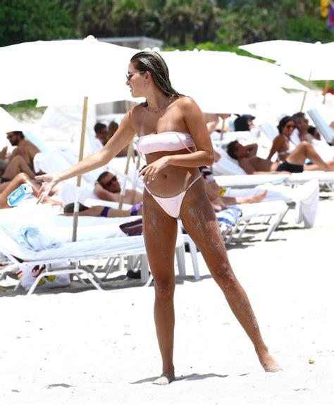 Francesca Aiello Sexy And Topless 17 Photos Thefappening