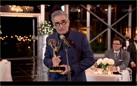 Schitts Creek Wins All 7 Possible Awards At Emmys 2020 First Show