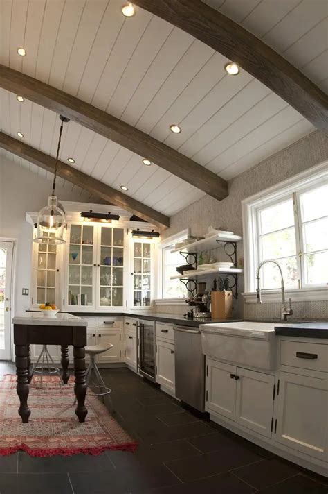 35 Kitchens With Vaulted Ceilings Photo Gallery Home Awakening
