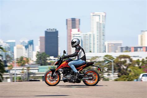 2020 Ktm 200 Duke First Ride Review Rider Magazine