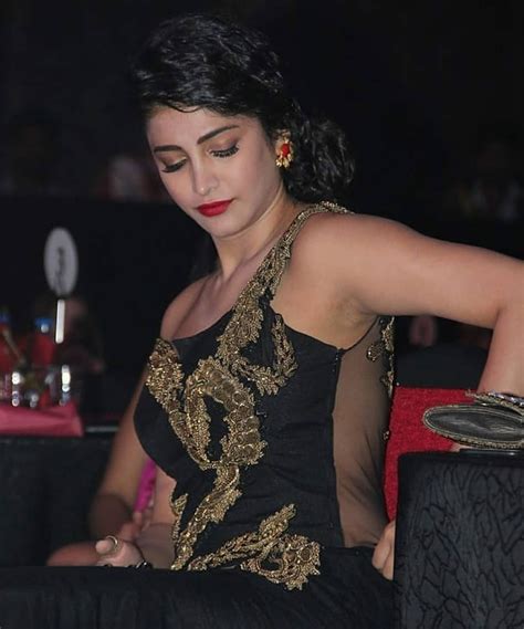 Dirty And Sweaty Armpit Of Shruthi Hassan R Bollyarm