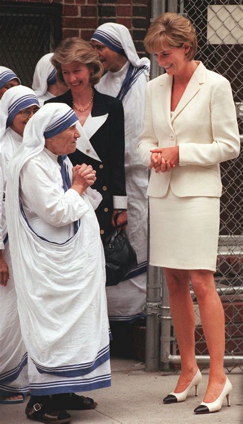 Mutter Teresa Wie Funktioniert Das Mit Den Wundern Und Der Heiligsprechung Der Spiegel