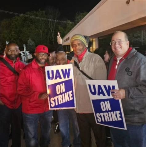 🎥 Auto Workers Strike Set To End As Union And Gm Reach Potential Deal