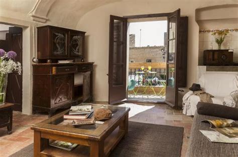 Hostal can barrina arnes, located 7 km from centre picasso d'horta museum, features wifi throughout the venue. Can Barrina 🥇Mejores Hoteles en Ventalló