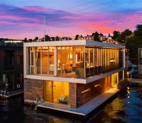 Property Watch A Modern Floating Home On Lake Union Seattle Met