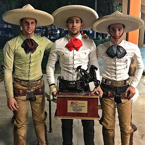 Charros Campeones Disfraz Mexicano Traje Charro De Gala Traje De Mariachi