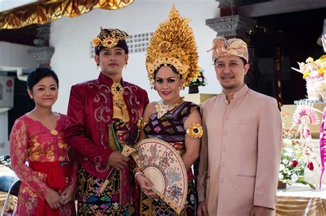 Weddings In Indonesia A Guide To Customs And Etiquette At Indonesian