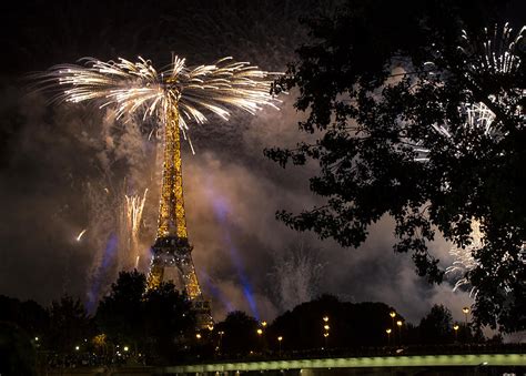 Paris July Famous Fireworks Near Eiffel Tower During Celeb Photograph