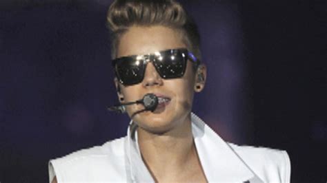 Justin Bieber Caught On Tape Urinating In Restaurants Mop Bucket