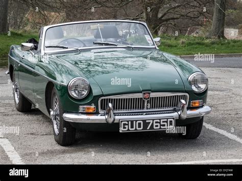 Classic British Racing Green Hi Res Stock Photography And Images Alamy