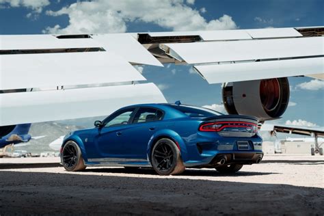 Check Out The 2020 Dodge Charger Hellcat Widebody In All Its 196 Mph Goodness The Fast Lane Car