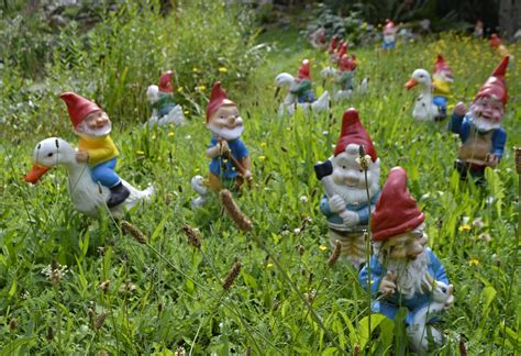 The Garden Gnome Shortage Of 2021 Be Kitschig