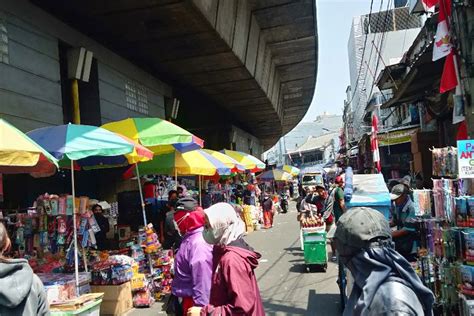 Pasar Asemka Jakarta Surga Belanja Grosiran Murah Produk Lengkap Dari Mainan Anak Hingga