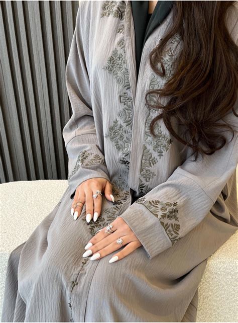 Colared Abaya A Purely Traditional Embroidered Abaya That Reflects The