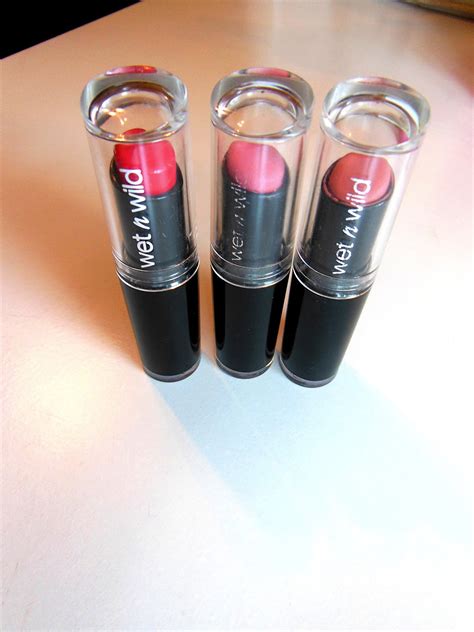 Cosmetic Queen Blog Review On Wet N Wild Matte Lipsticks