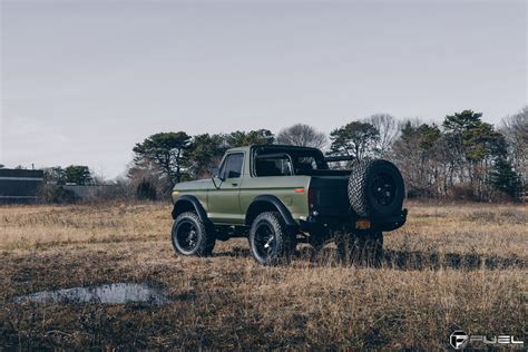 Dominating Full Size Bronco Put On Large Fuel Off Road Wheels Ford