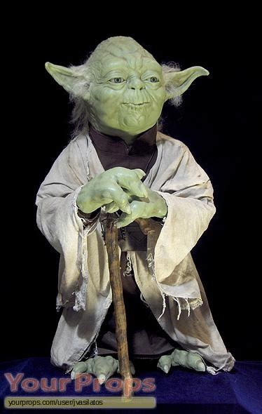 Star Wars The Empire Strikes Back Yoda Lifesized Fiberglass Replica