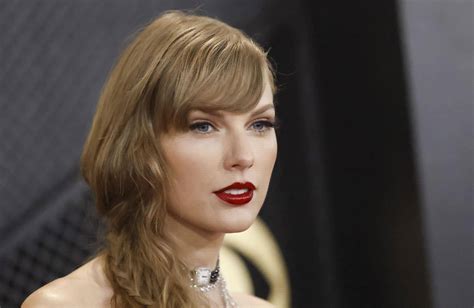 Taylor Alison Swift Hace Historia En Los Grammy Lasvocesdelpueblo