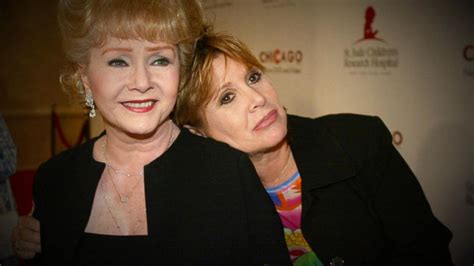 Kamu sedang mencari kumpulan cerita cinta romantis sepasang kekasih? Carrie Fisher Debbie Reynolds : Public memorial service ...
