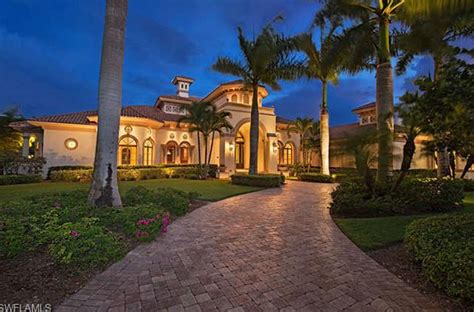 54 Million Lakefront Mansion In Naples Fl Homes Of The Rich