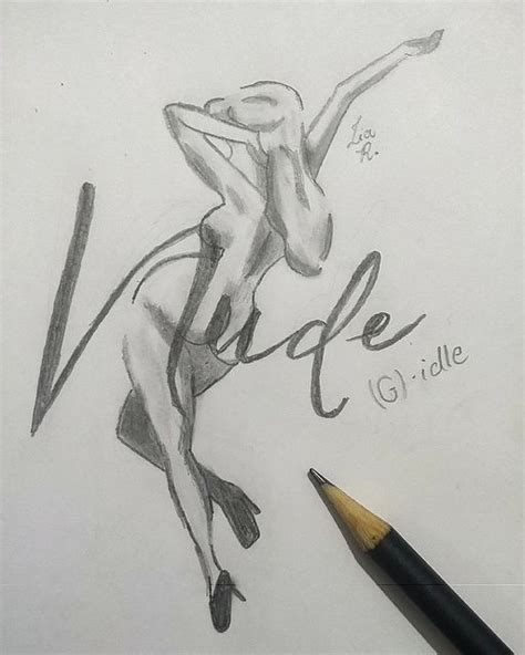 𝙻𝙸𝙰 on Instagram Now I draw a luxury nude desenho