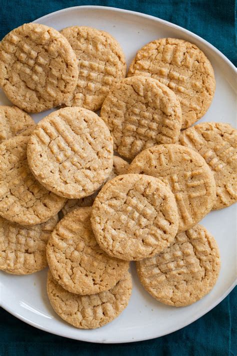 And yes, they only require 3 ingredients, and are gluten free. 3-Ingredient Chocolate Chip Cookie in 2020 | Peanut butter ...