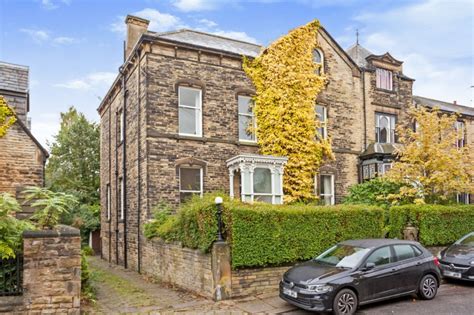 West Park Street Dewsbury 7 Bedroom End Of Terrace House William H