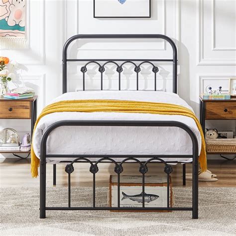Vecelo Twin Size Metal Bed Frame With Headboard And Footboard Mattress