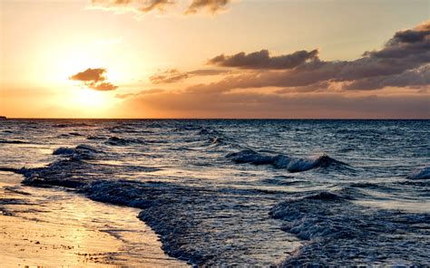 Download Wallpaper 2560x1600 Sea Sunset Waves Horizon Dusk