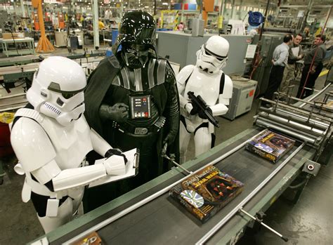 Bigbadtoystore has a massive selection of toys (like action figures, statues, and collectibles) from marvel, dc comics, transformers, star wars, movies, tv shows, and more HASBRO va délocaliser sa production hors de Chine - Mintinbox