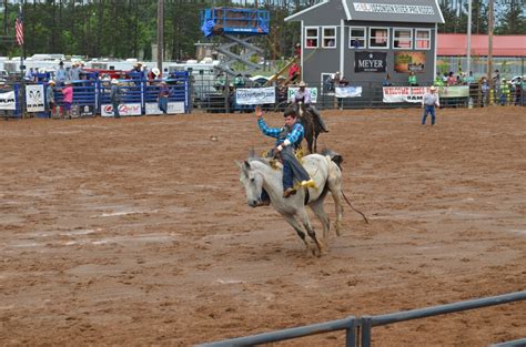 Rodeo Rides Into Town Friday Merrill Foto News