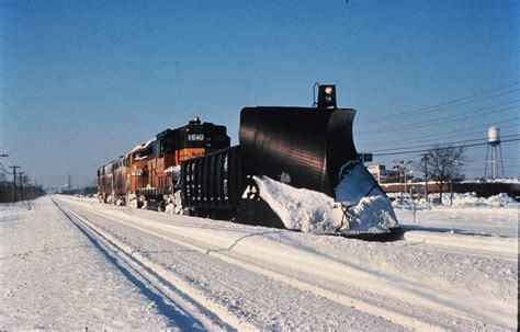 cnw 1979 snow plow equipment at des plaines il jan 1979 flickr