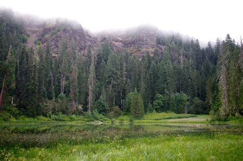 Cliff Lake Rogue Umpqua Divide Hiking In Portland Oregon And