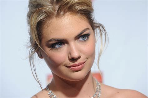 Kate Upton “cool Girl” How The Supermodel Conquered Hollywood