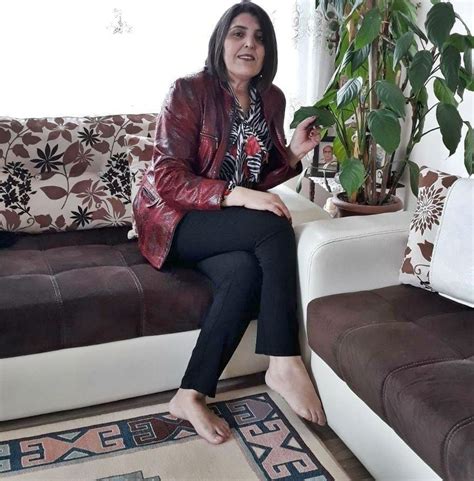 See And Save As Turkish Milf Mature Olgun Anneler Legs Hot Sex Picture