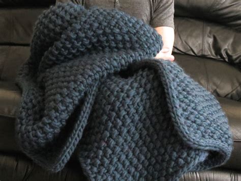 Enjoy a wide range of free knitting and crochet patterns to help you transform your yarn stash into cosy cardigans, charming children's toys and chic there are over 1000 patterns that you can easily download at the click of a button, including stunning designs from top brands such as sirdar, dmc. This is the Eleventh Hour Blanket by The Purl Bee. It's ...