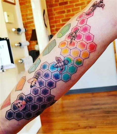 190 Bee Autiful Honey Bee Tattoo Designs With Meanings
