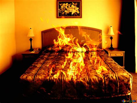 Огонь в ее кровати Fire In Her Bed 2009 фото