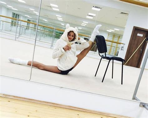 Pin By Abbie Jackson On CARRER LIFE Rhythmic Gymnastics Training