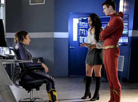 Jessica Parker Kennedy Grant Gustin And Candice Patton In The Flash