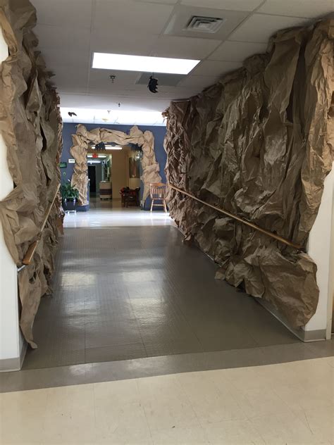 Cave Quest Vbs 2016 Hallway From Cavern Cafe Bible Crafts For Kids