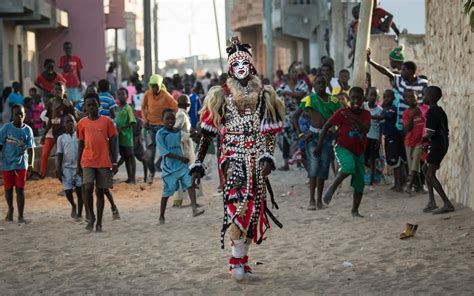 La Danse Du Faux Lion Sénégal Afrique Rituels Vaudou