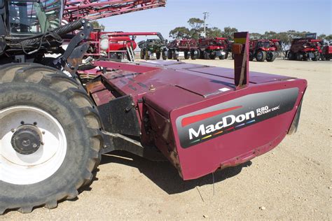 Macdon R80 2007 Oconnors Farm Machinery