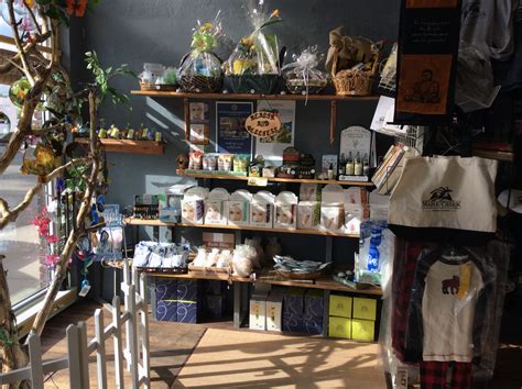 Gifts are the perfect representation of your emotions, and therefore, we always try to provide you with the best, satisfying your all needs and wants, at one place. Gift Shop | Broken Spoke Fine Art Gallery