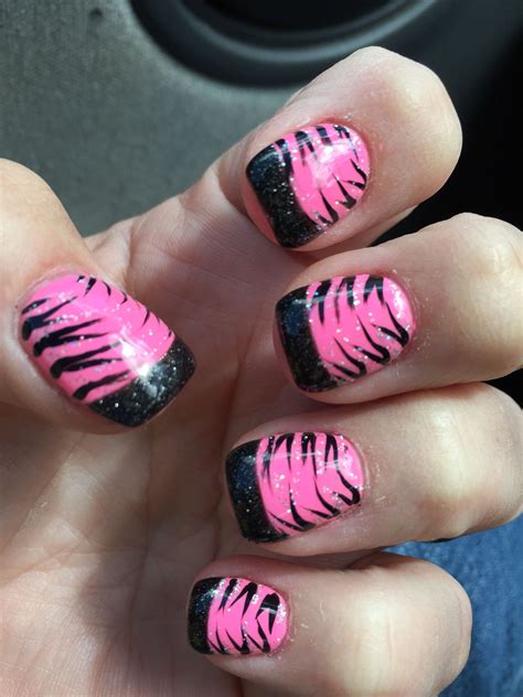 Pink Zebra Nails Hot Pink Nails Pink Zebra Nails Manicure And Pedicure