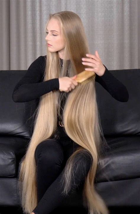 Video Heavenly Silk Realrapunzels Long Hair Styles Long Hair Play Extremely Long Hair