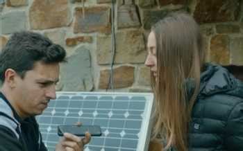 Junior heeft een relatie met shana. Shana, vriendin van Junior Planckaert, reageert verrassend ...