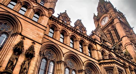 Manchester City Hall / Discovering Manchester, England - Leisure Group ...