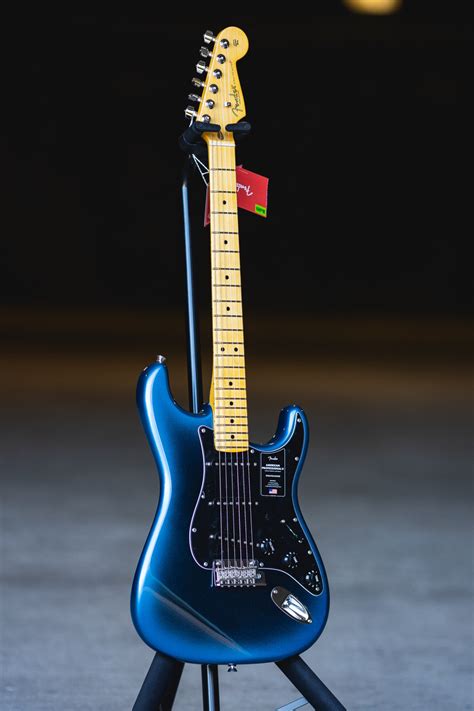 Fender American Professional Ii Stratocaster Electric Guitar Dark Night