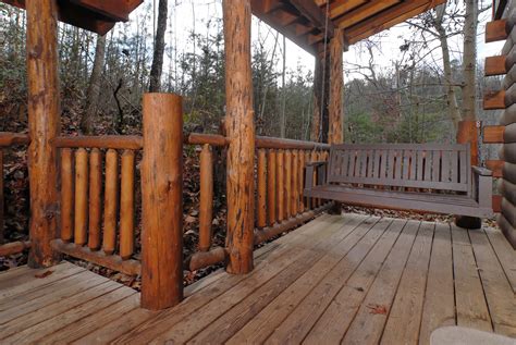 Hiking in the summer, tromping. Heaven's Nest - Sky Harbour 950 - Secluded Pigeon Forge ...